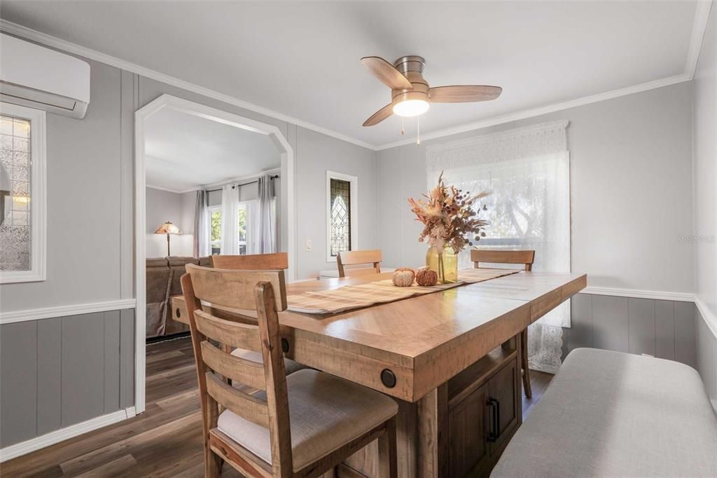 For Sale: $350,000 (3 beds, 2 baths, 1960 Square Feet)