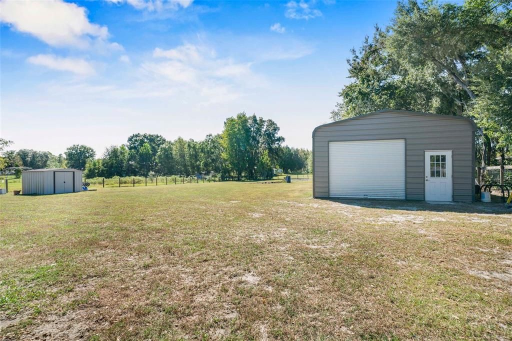 For Sale: $350,000 (3 beds, 2 baths, 1960 Square Feet)