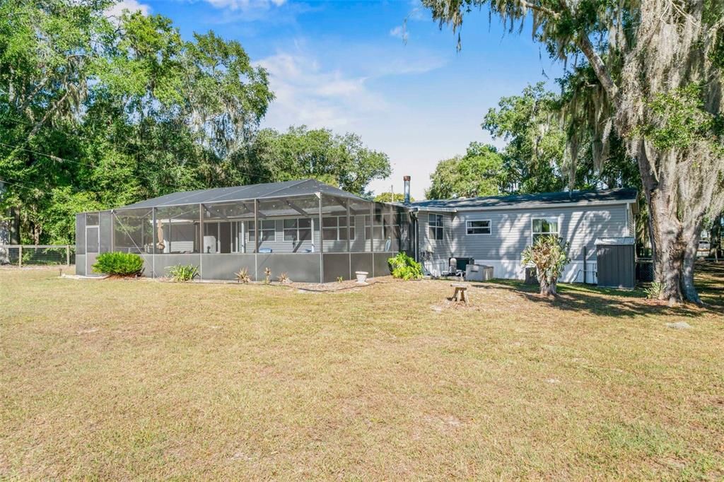 For Sale: $350,000 (3 beds, 2 baths, 1960 Square Feet)