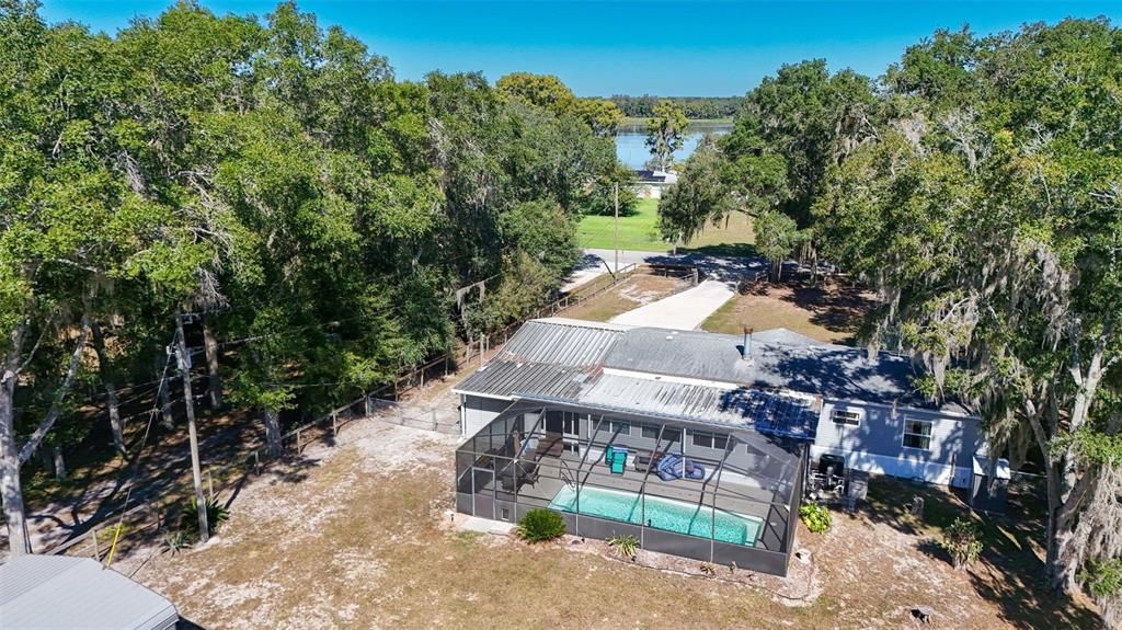 For Sale: $350,000 (3 beds, 2 baths, 1960 Square Feet)