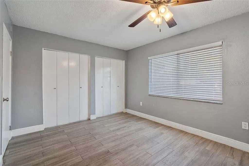 出租: $1,600 (1 贝兹, 1 浴室, 555 平方英尺)