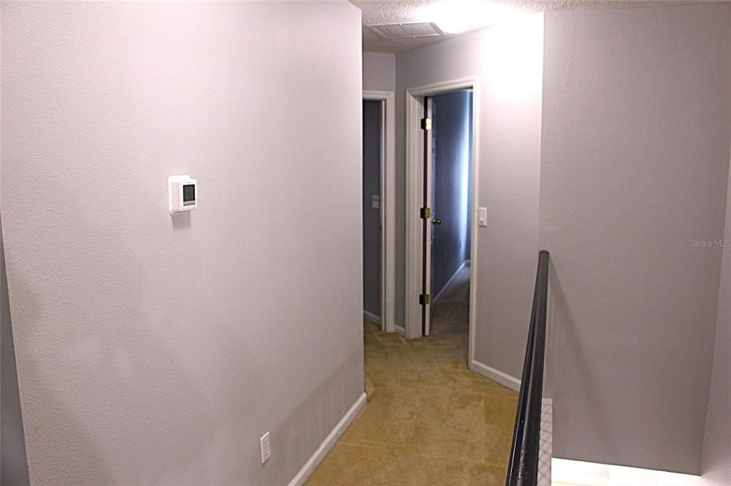 合同活跃: $2,500 (4 贝兹, 3 浴室, 2713 平方英尺)