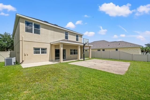 出租: $3,000 (4 贝兹, 2 浴室, 2710 平方英尺)