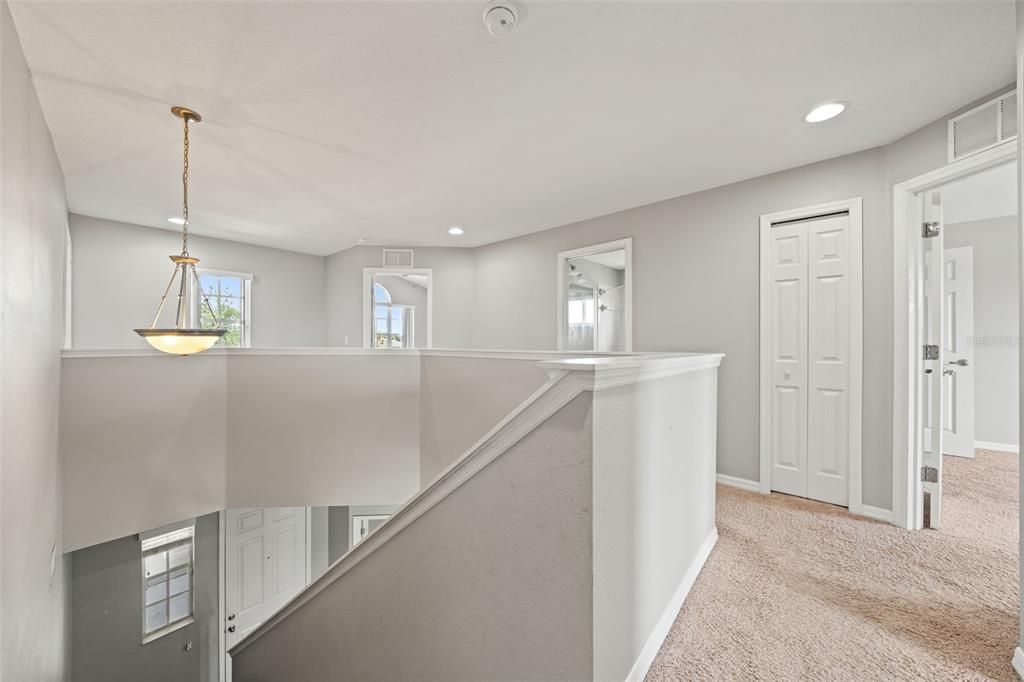 出租: $3,000 (4 贝兹, 2 浴室, 2710 平方英尺)