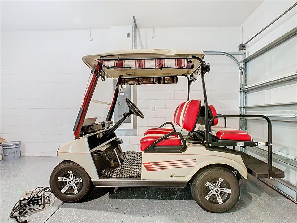 На продажу: $288,500 (2 спален, 2 ванн, 1289 Квадратных фут)