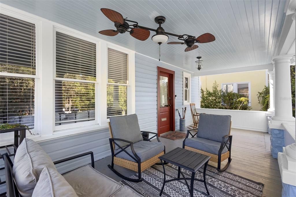 Active With Contract: $585,000 (4 beds, 2 baths, 2072 Square Feet)