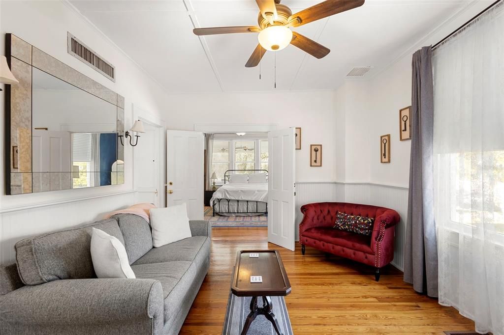 Active With Contract: $585,000 (4 beds, 2 baths, 2072 Square Feet)