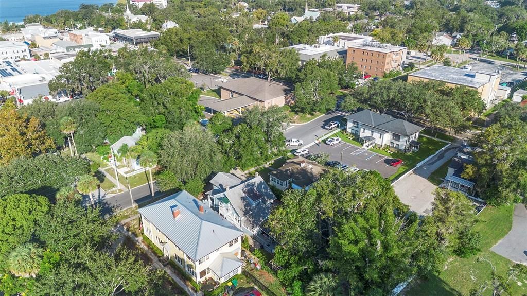 Active With Contract: $585,000 (4 beds, 2 baths, 2072 Square Feet)