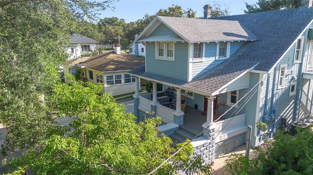 Active With Contract: $585,000 (4 beds, 2 baths, 2072 Square Feet)