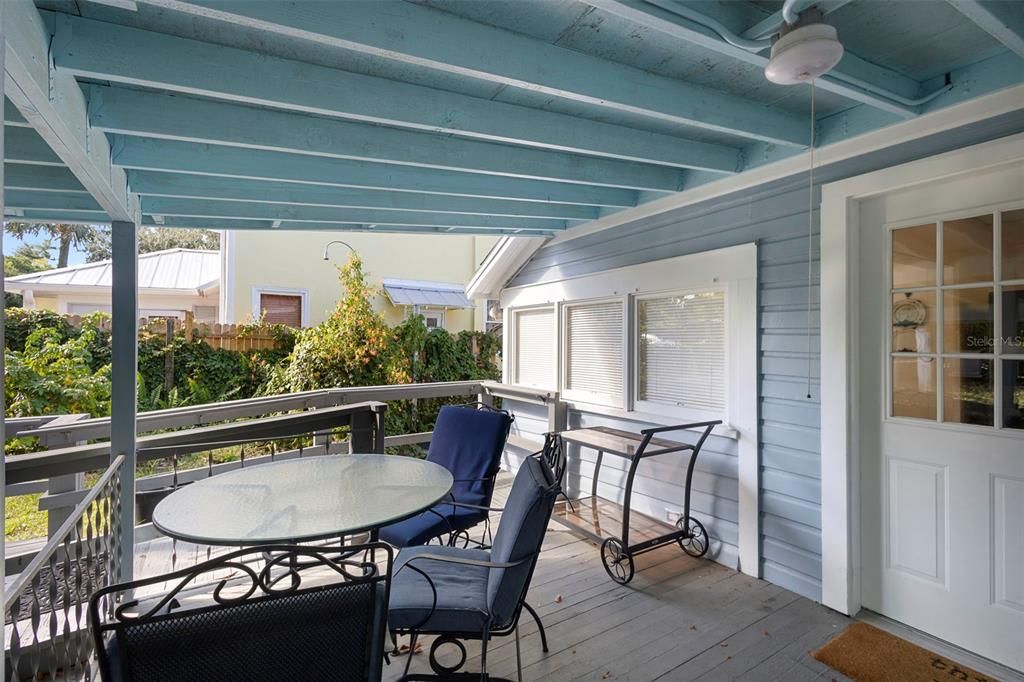 Active With Contract: $585,000 (4 beds, 2 baths, 2072 Square Feet)