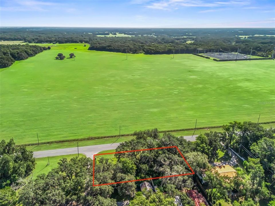 待售: $65,000 (0.59 acres)