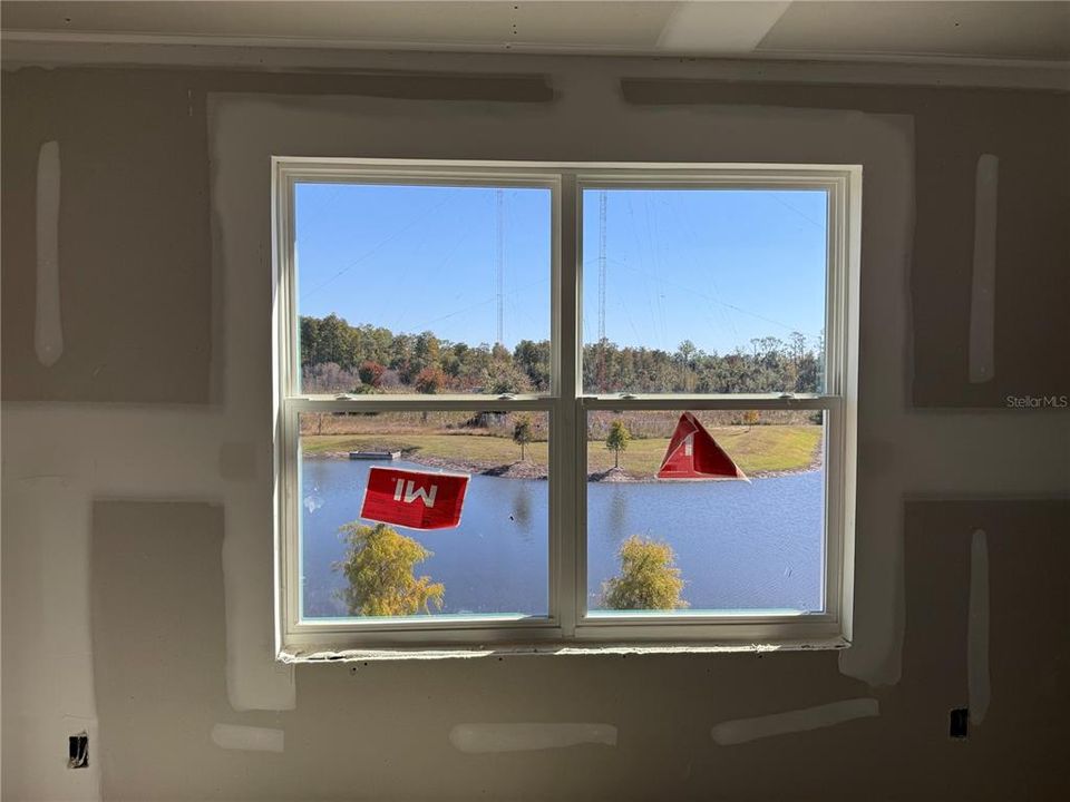 Activo con contrato: $389,990 (3 camas, 2 baños, 1557 Pies cuadrados)