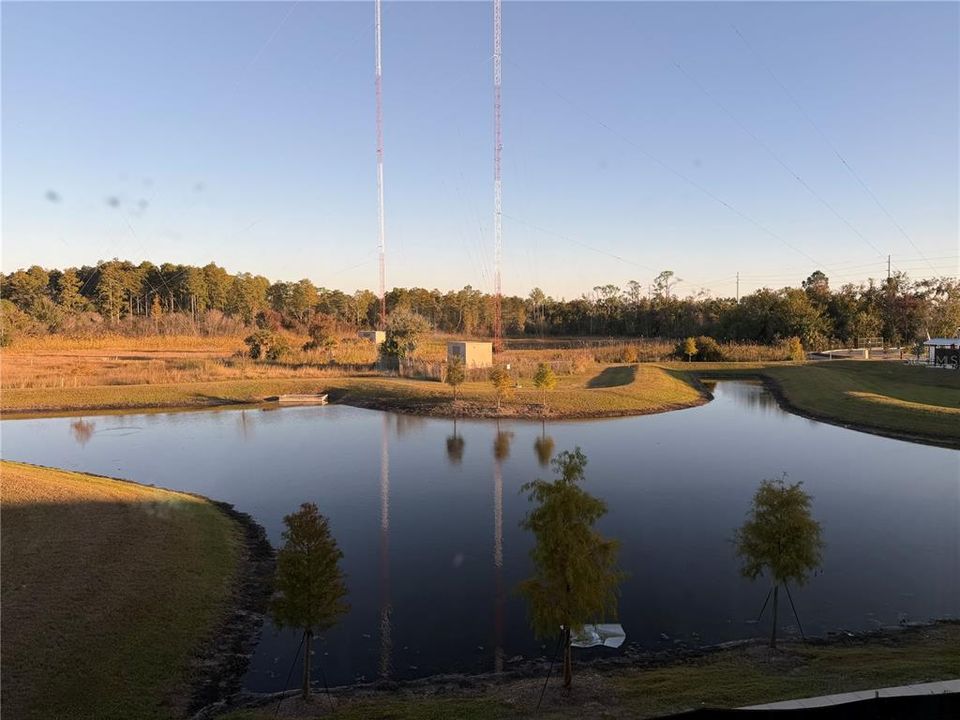 Activo con contrato: $389,990 (3 camas, 2 baños, 1557 Pies cuadrados)