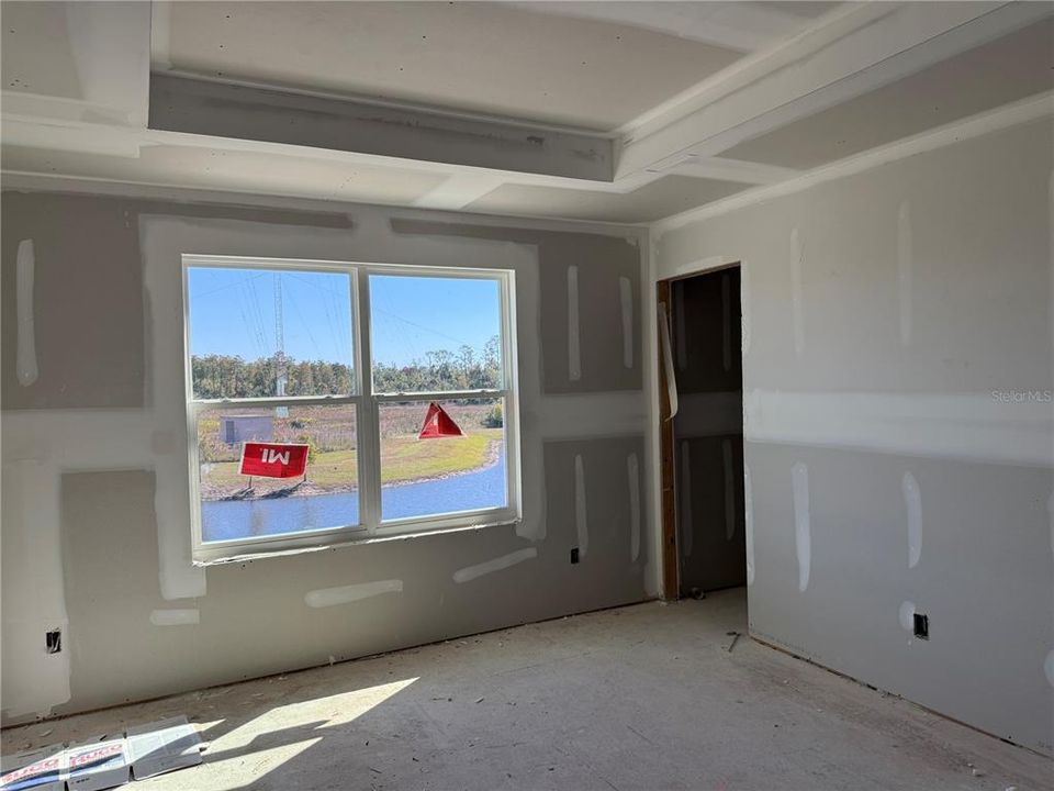 Activo con contrato: $389,990 (3 camas, 2 baños, 1557 Pies cuadrados)