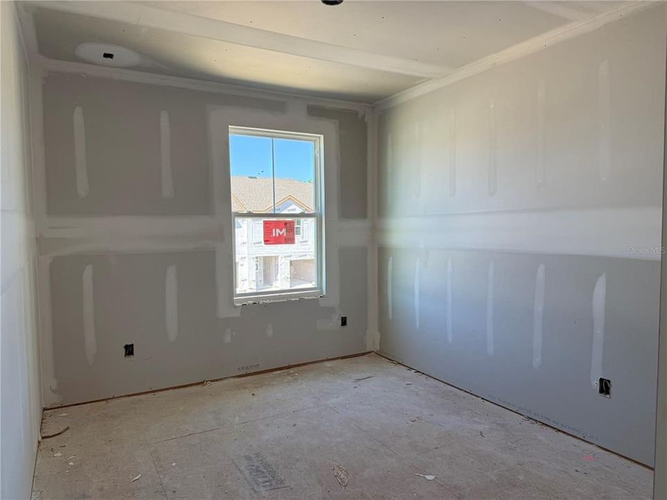 Activo con contrato: $389,990 (3 camas, 2 baños, 1557 Pies cuadrados)