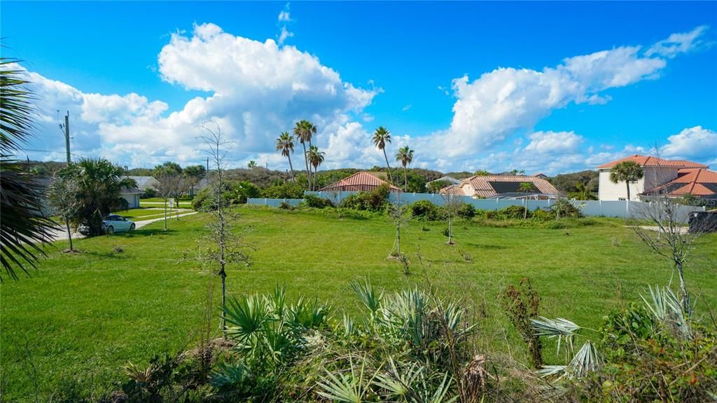 For Sale: $575,000 (0.14 acres)