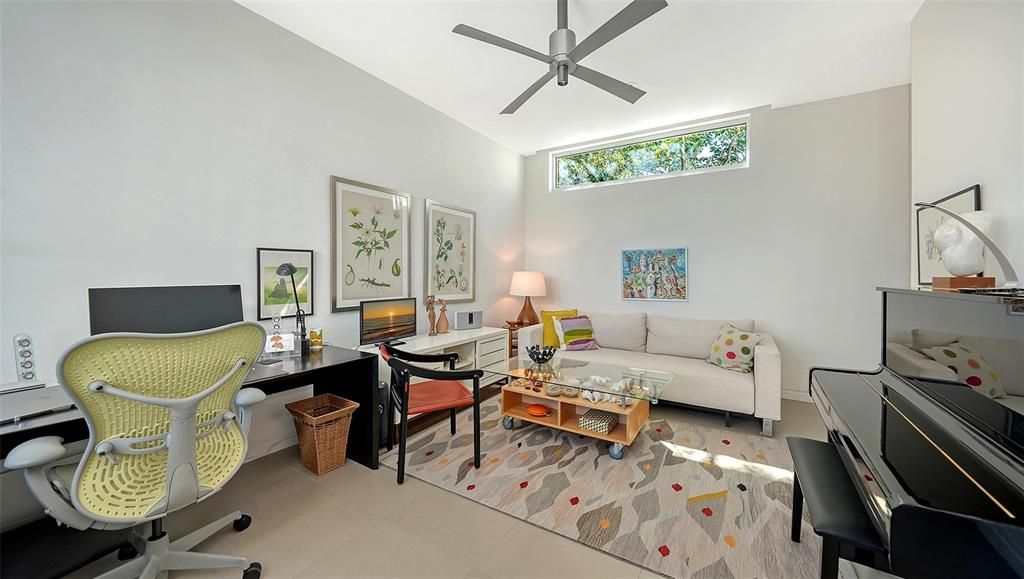 Active With Contract: $6,000,000 (4 beds, 3 baths, 3446 Square Feet)