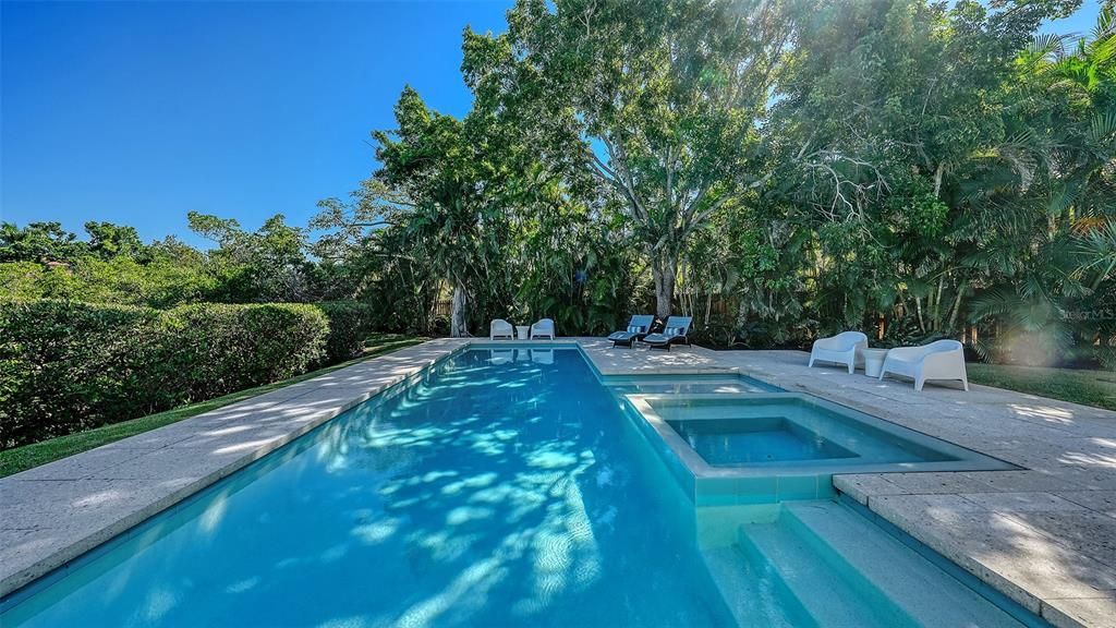 Active With Contract: $6,000,000 (4 beds, 3 baths, 3446 Square Feet)