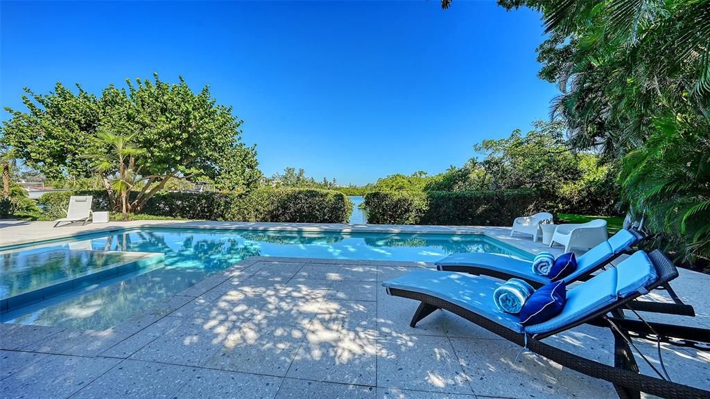 Active With Contract: $6,000,000 (4 beds, 3 baths, 3446 Square Feet)