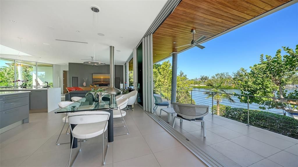 Active With Contract: $6,000,000 (4 beds, 3 baths, 3446 Square Feet)