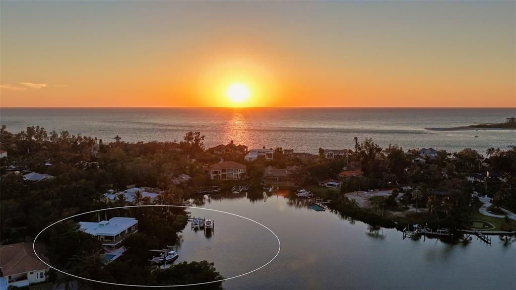 Active With Contract: $6,000,000 (4 beds, 3 baths, 3446 Square Feet)