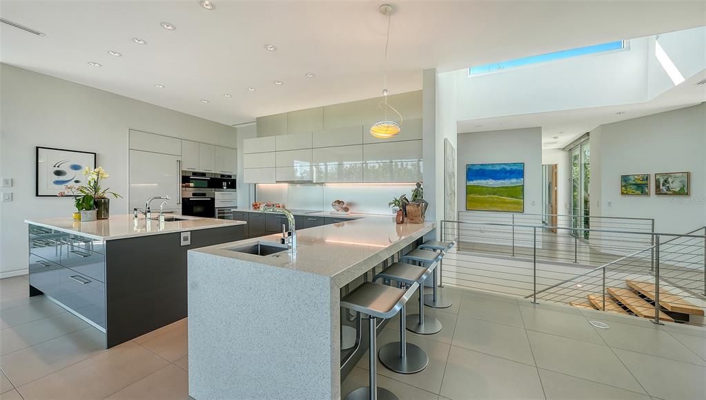 Active With Contract: $6,000,000 (4 beds, 3 baths, 3446 Square Feet)