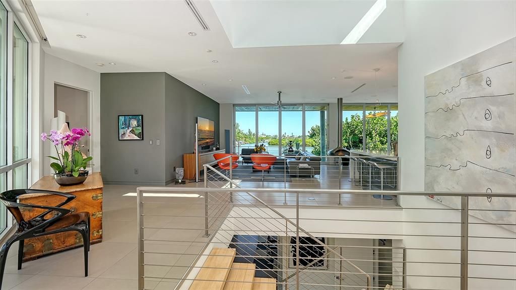 Active With Contract: $6,000,000 (4 beds, 3 baths, 3446 Square Feet)
