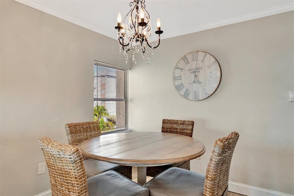 For Sale: $775,000 (2 beds, 2 baths, 1060 Square Feet)