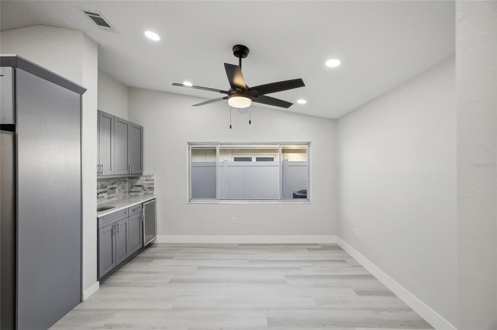 For Sale: $524,000 (3 beds, 2 baths, 1572 Square Feet)