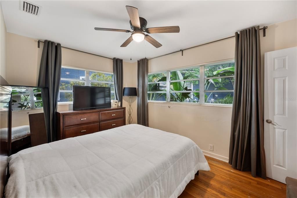 En Venta: $374,900 (3 camas, 1 baños, 1737 Pies cuadrados)