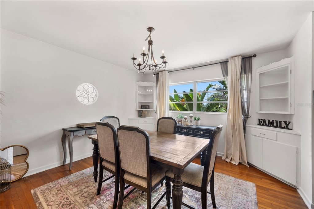 En Venta: $374,900 (3 camas, 1 baños, 1737 Pies cuadrados)