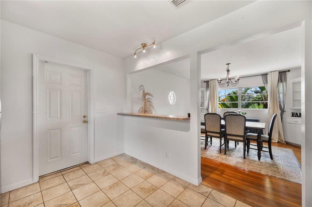 En Venta: $374,900 (3 camas, 1 baños, 1737 Pies cuadrados)