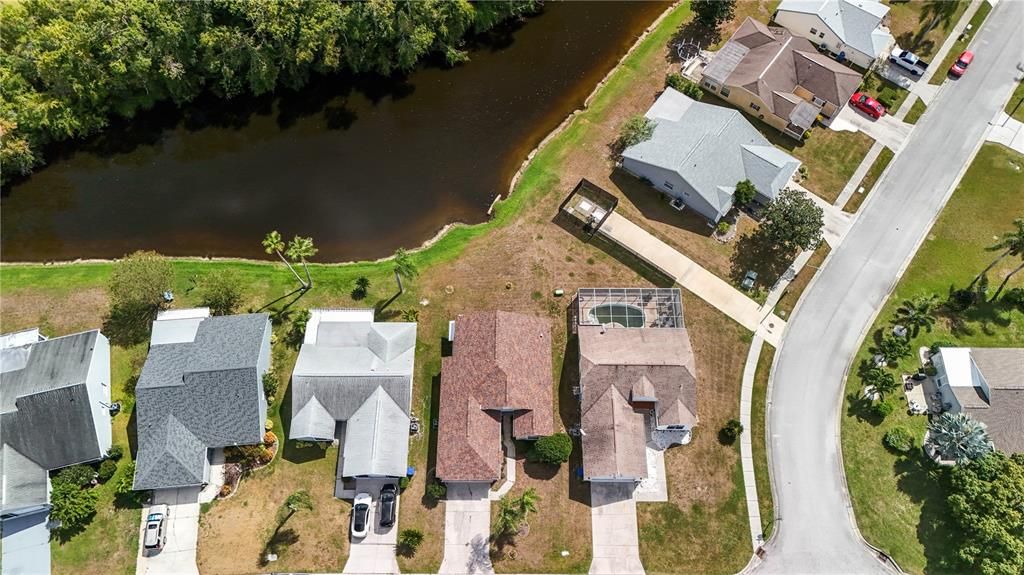 Active With Contract: $249,000 (3 beds, 2 baths, 1378 Square Feet)