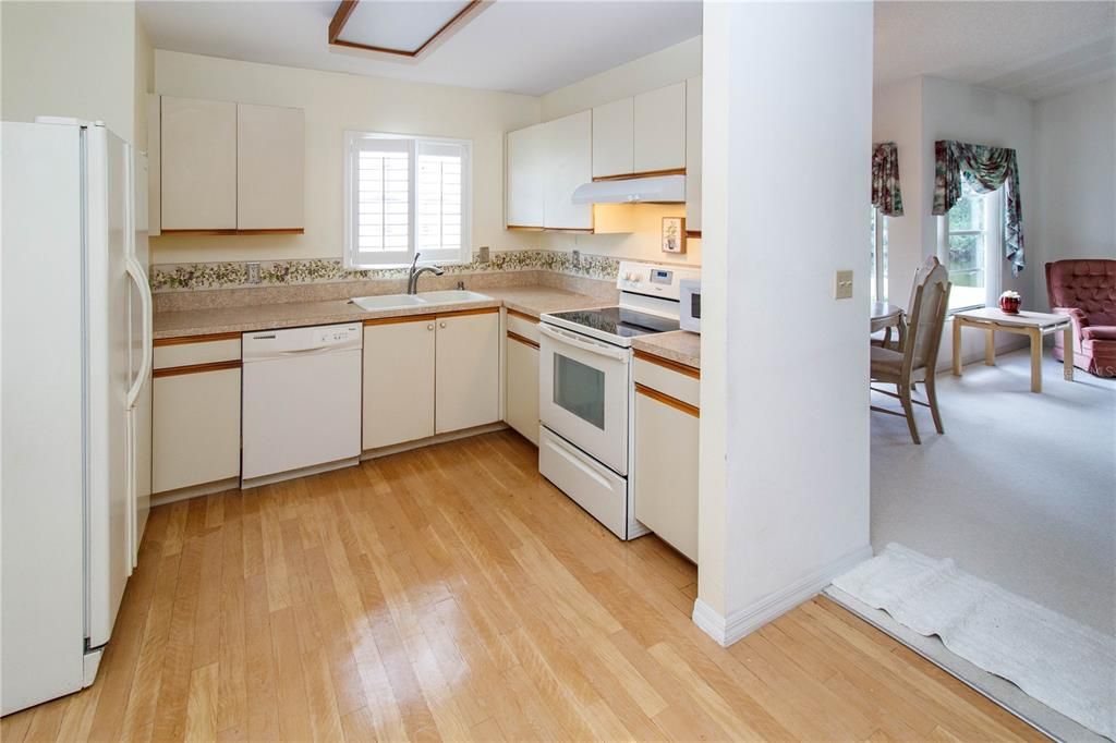 Active With Contract: $249,000 (3 beds, 2 baths, 1378 Square Feet)