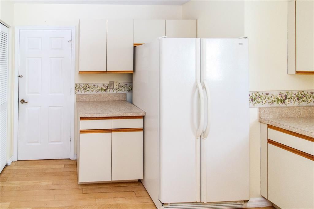 Active With Contract: $249,000 (3 beds, 2 baths, 1378 Square Feet)