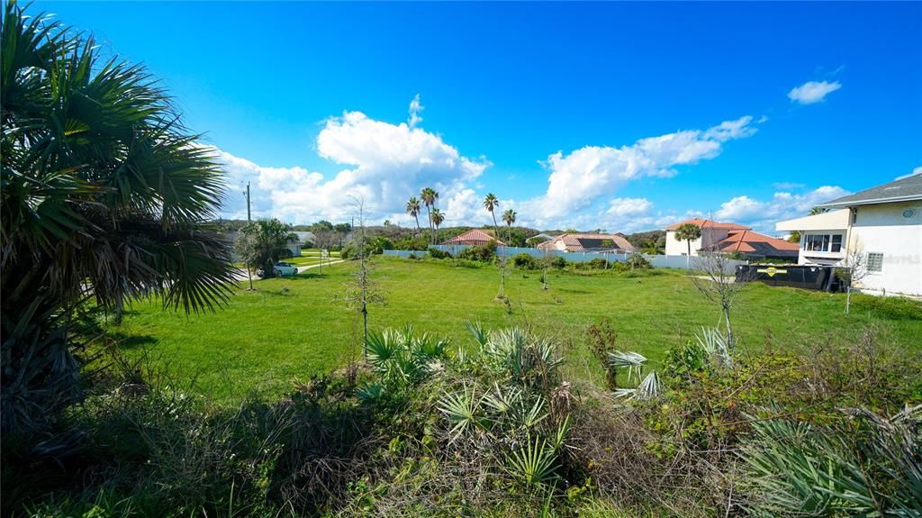 En Venta: $499,000 (0.14 acres)