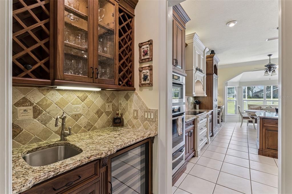 待售: $1,575,000 (4 贝兹, 3 浴室, 3766 平方英尺)