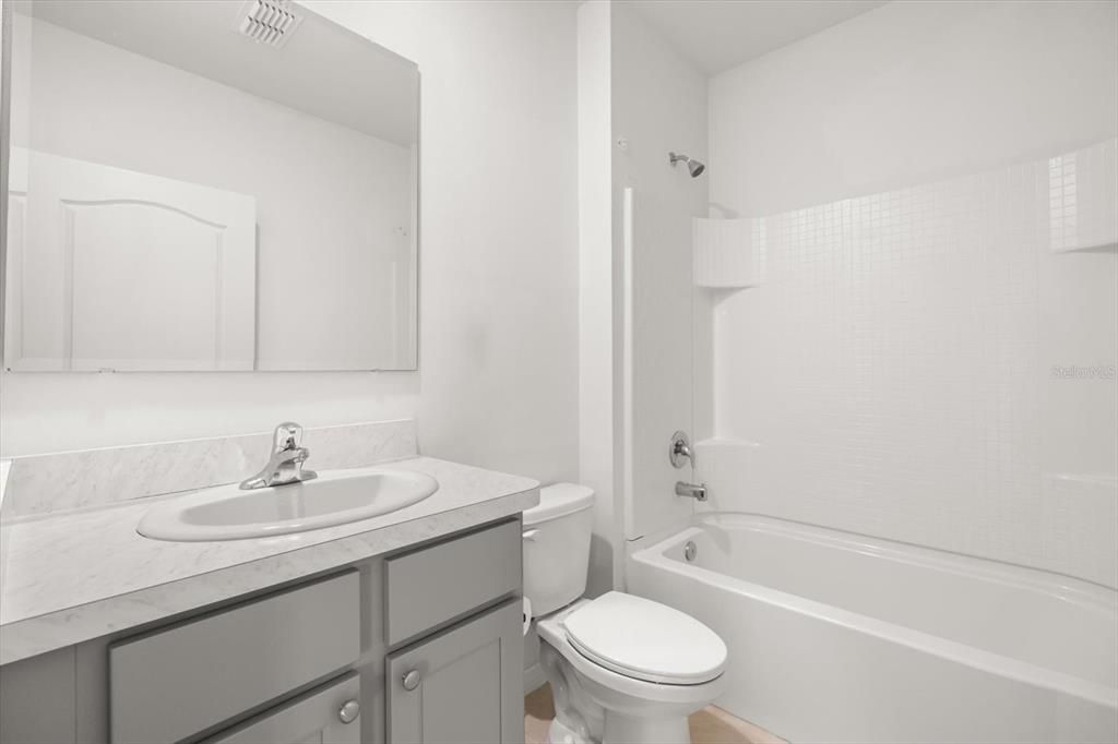 Active With Contract: $414,900 (5 beds, 3 baths, 2674 Square Feet)