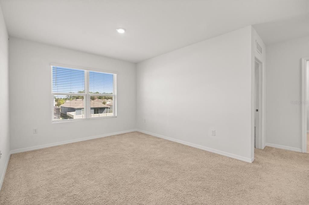 Active With Contract: $414,900 (5 beds, 3 baths, 2674 Square Feet)