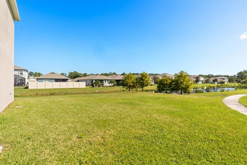 Active With Contract: $414,900 (5 beds, 3 baths, 2674 Square Feet)