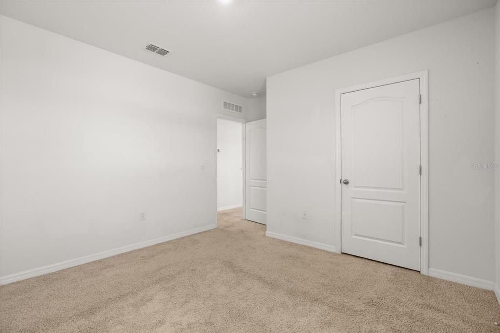 Active With Contract: $414,900 (5 beds, 3 baths, 2674 Square Feet)