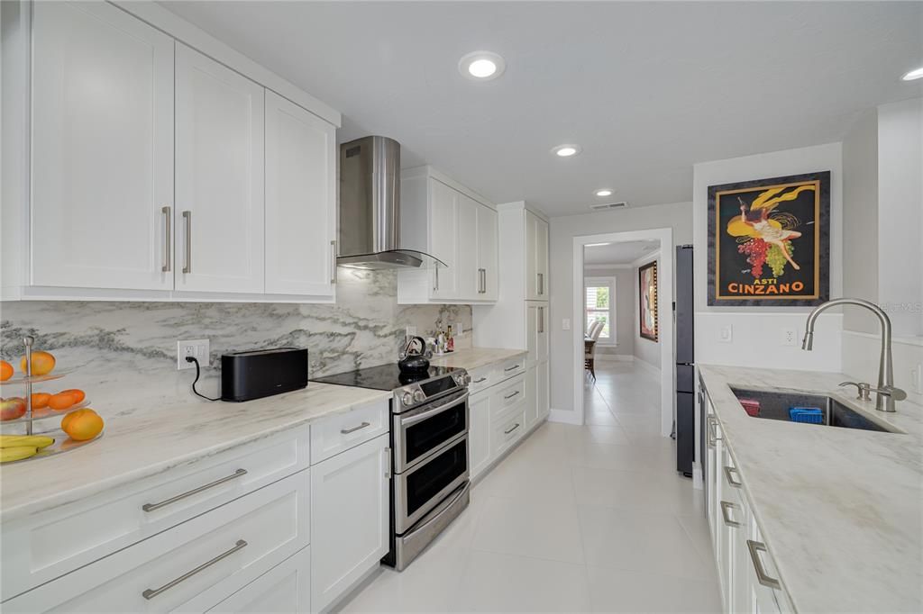 For Sale: $2,650,000 (4 beds, 3 baths, 3154 Square Feet)