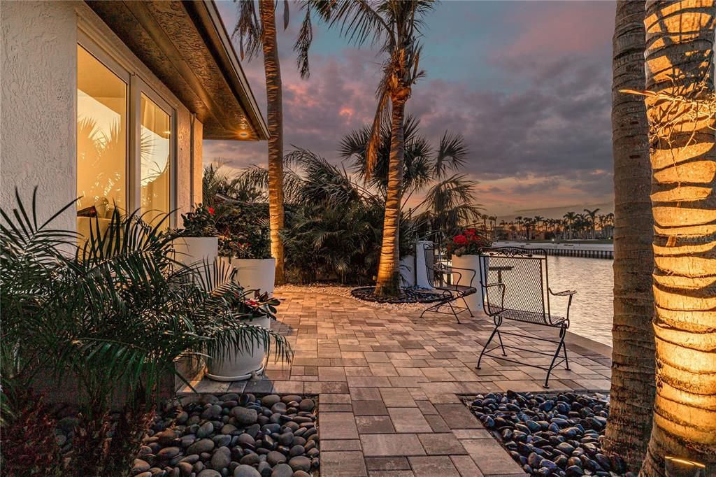 For Sale: $2,650,000 (4 beds, 3 baths, 3154 Square Feet)