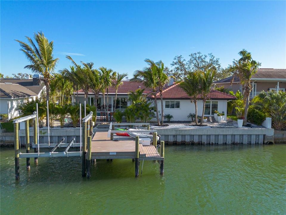 For Sale: $2,650,000 (4 beds, 3 baths, 3154 Square Feet)