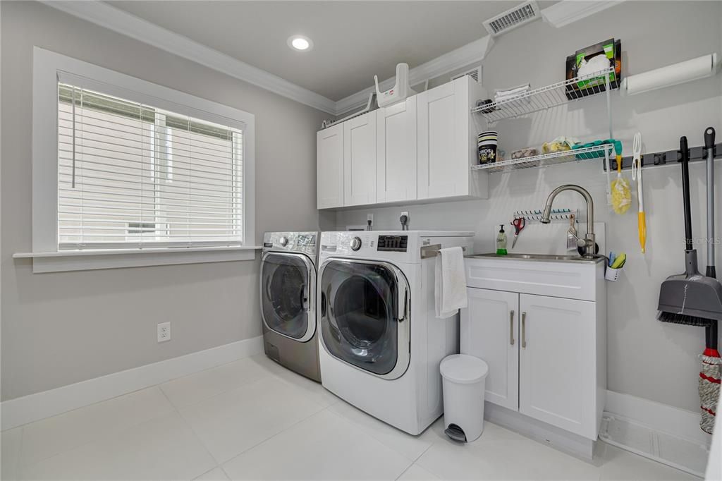 For Sale: $2,650,000 (4 beds, 3 baths, 3154 Square Feet)