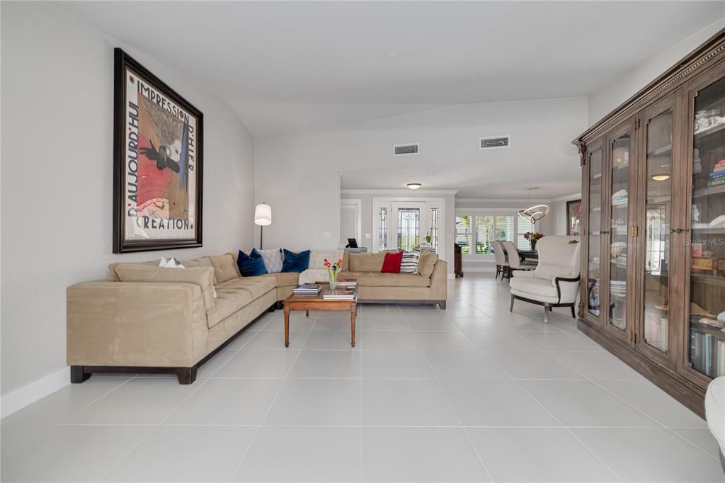 For Sale: $2,650,000 (4 beds, 3 baths, 3154 Square Feet)