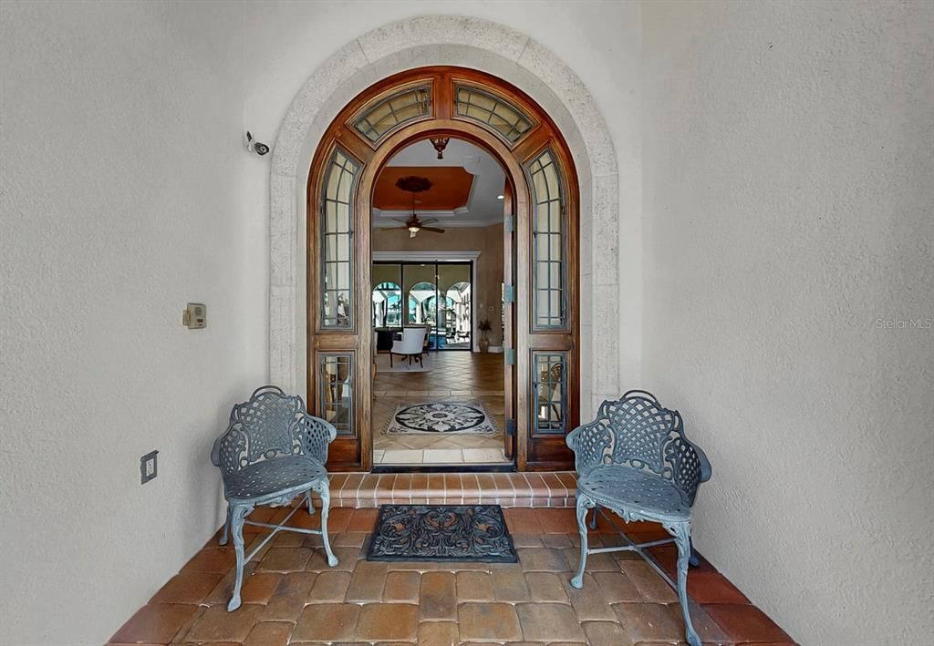 Active With Contract: $2,395,000 (5 beds, 6 baths, 5086 Square Feet)