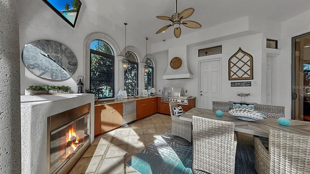 Active With Contract: $2,395,000 (5 beds, 6 baths, 5086 Square Feet)