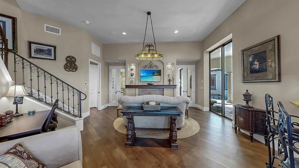 Active With Contract: $2,395,000 (5 beds, 6 baths, 5086 Square Feet)