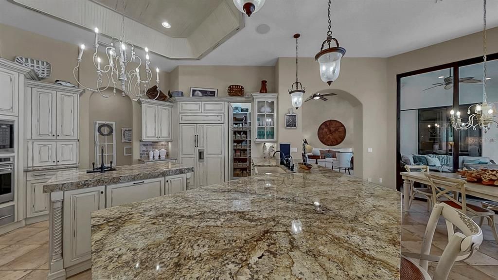 Active With Contract: $2,395,000 (5 beds, 6 baths, 5086 Square Feet)